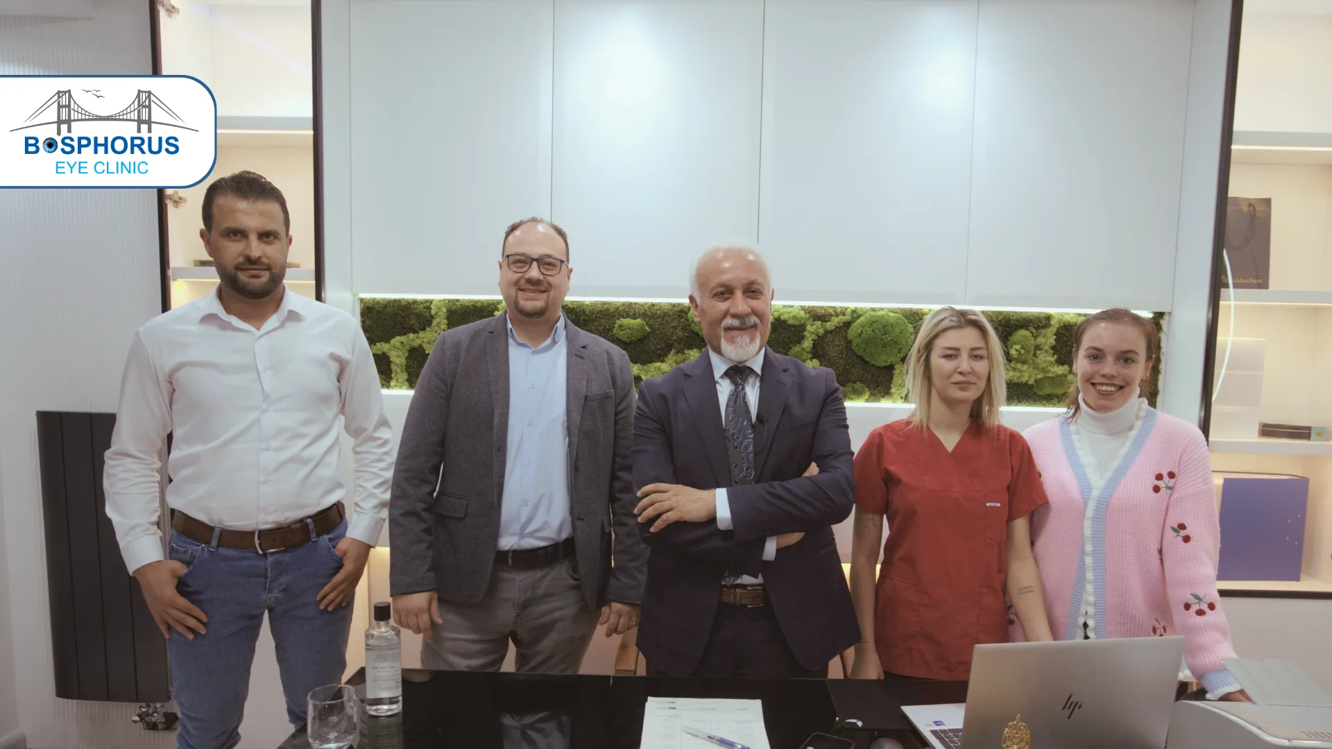 الطاقم الطبي لمركز البوسفور لطب العيون وجراحتها